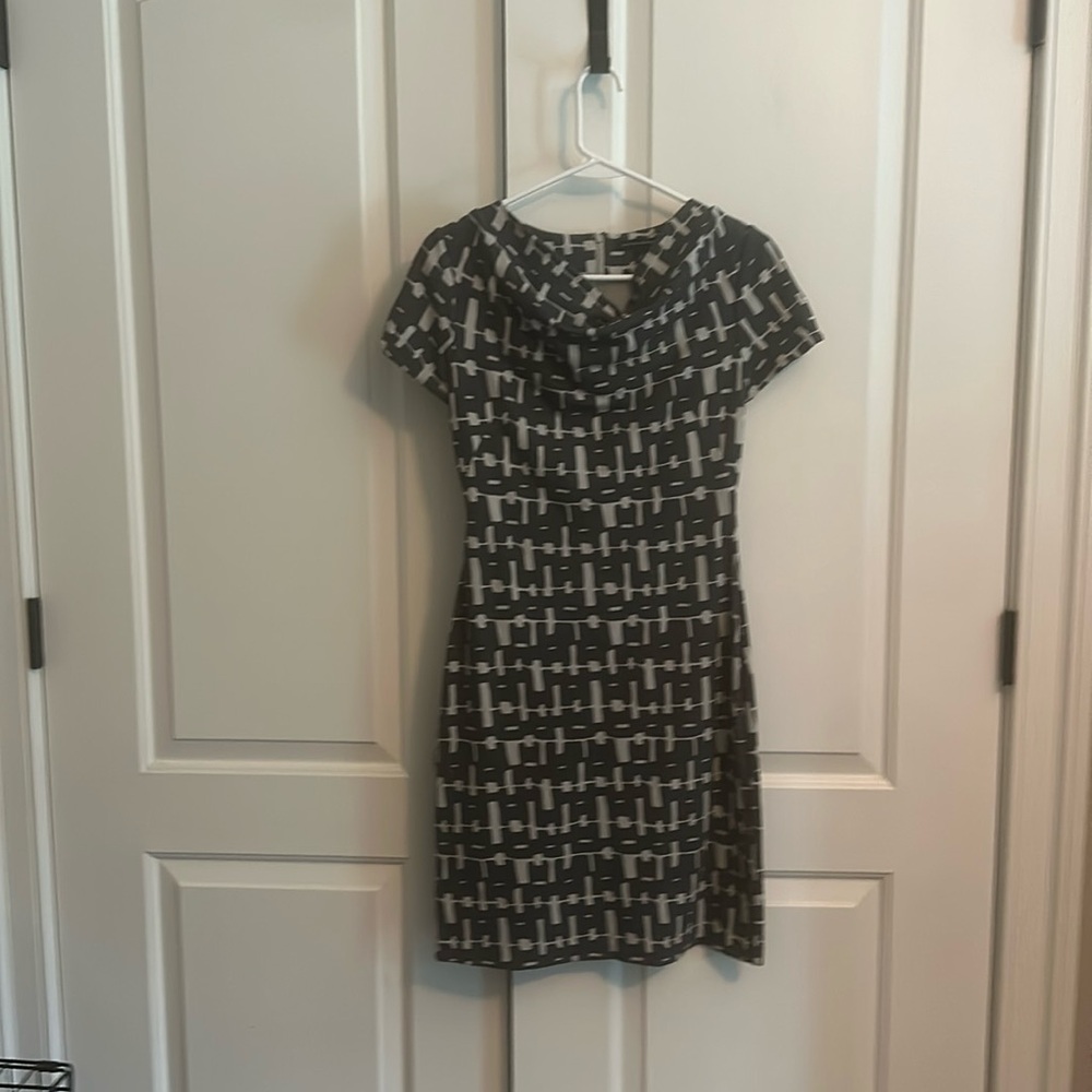 Gray patterned banana republic dress